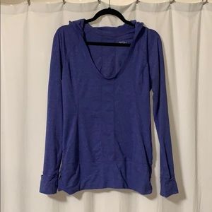 Zella- lightweight hooded long sleeve